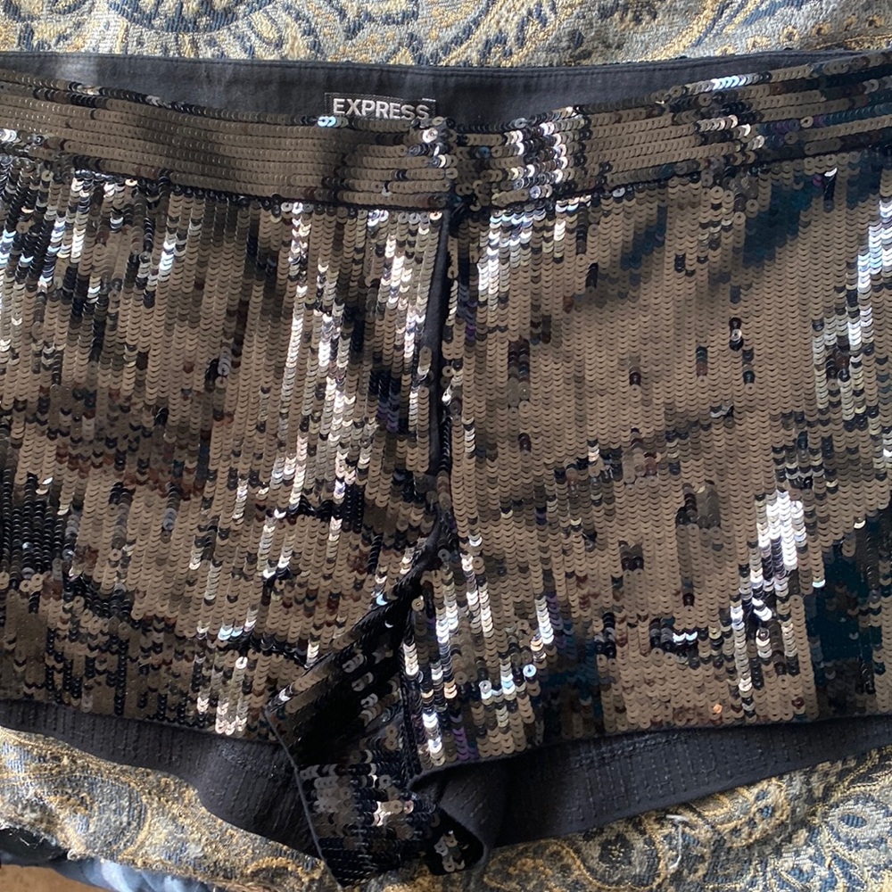 Sequins shorts